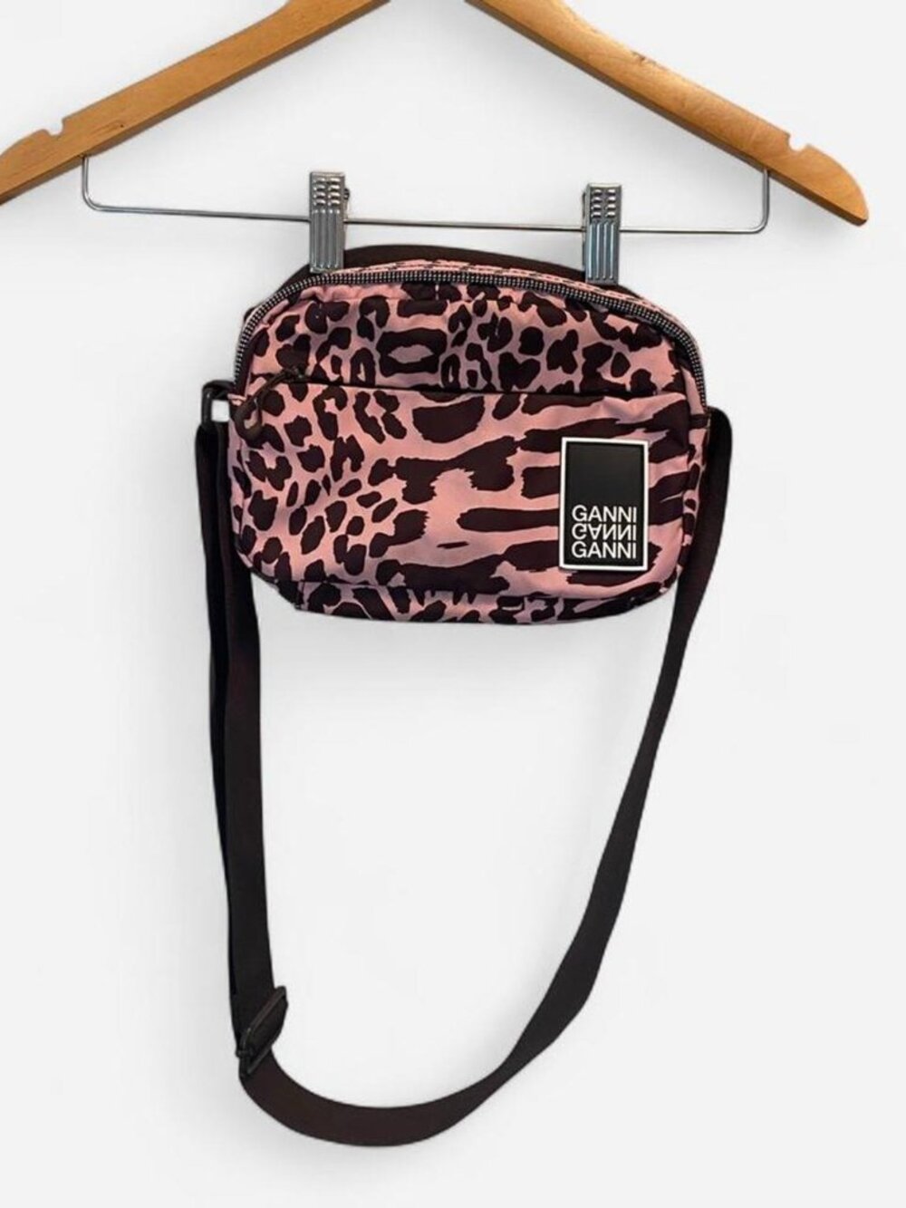 GANNI pink leopard print crossbody tech bag